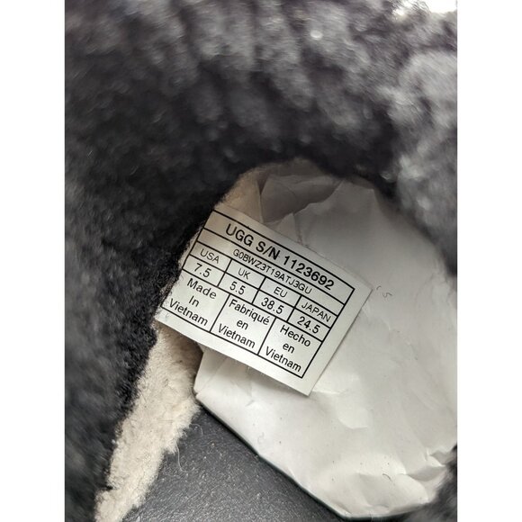 UGG Australia Lynus Women Suede Black Shearling Sneakers Booties Size 7.5 - Picture 7 of 7